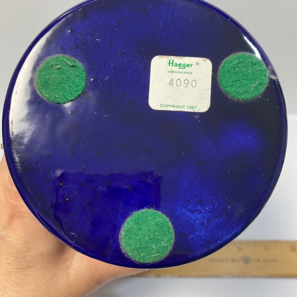 Vintage Cobalt Blue Haegar Art Deco Vase  1987 Bottom Tag # 4090  9 inch tall - Picture 7 of 13